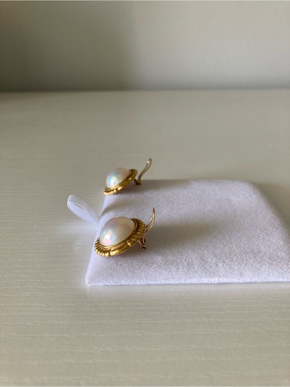 14k gold Mabe pearl earrings - Picture 8 of 8